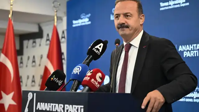 Anahtar Parti Genel Başkanı Yavuz Ağıralioğlu'ndan Motorin Zammına İlişkin Açıklama: "Üretimin maliyetini artırarak enflasyonu düşüremezsiniz"
