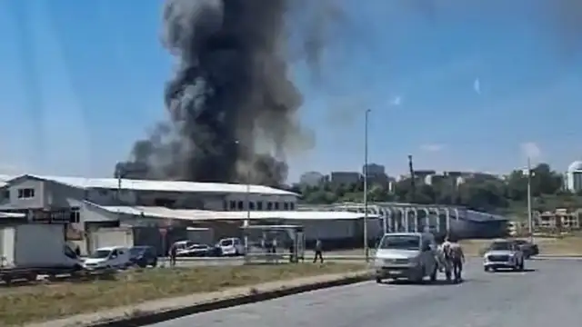 Arnavutköy Bolluca'da Fabrika Yangını