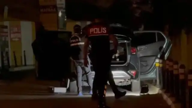 Beylikdüzü'nde Denetim Sırasında Çıkan Arbedede 1 Şüpheli Silahla Yaralandı