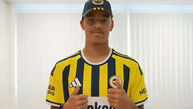 Fenerbahçe, Mason Greenwood Transferini Tamamladı