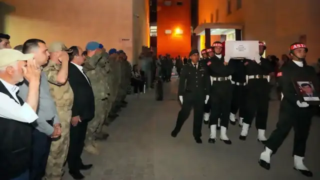 Hakkari'de Kaybolan Dağcı Y.I. İçin Tören Düzenlendi