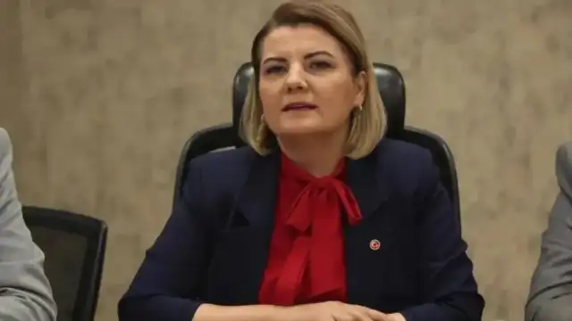 İçişleri Bakanlığı Duyurdu: İzmit Belediye Başkanı Fatma Kaplan Hürriyet Görevden Uzaklaştırıldı