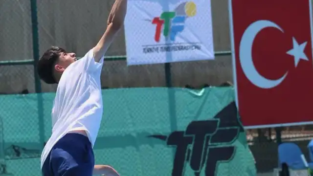 Iğdır'da 6'ncı Ulusal Kayısı Cup Tenis Turnuvası Başladı