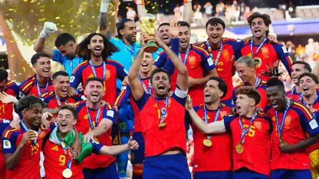 İspanya, Futbolda 21. Yüzyılın En Başarılı Ülkesi Olduğunu Kanıtladı