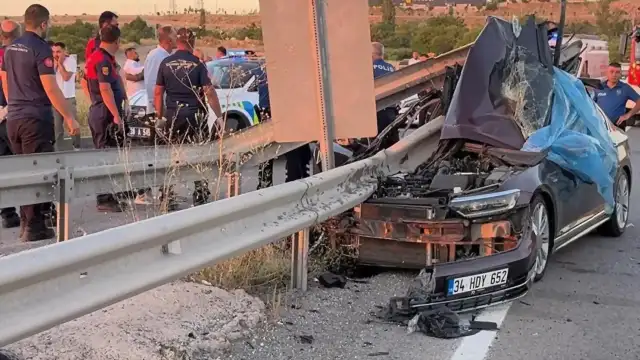 Kayseri'de Düğün Konvoyunda Kaza: 1 Ölü, 3 Yaralı