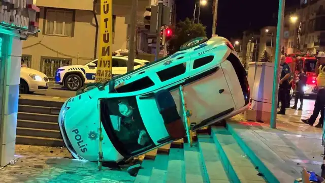 Kayseri'de polis aracı ile otomobil çarpıştı: 3 yaralı