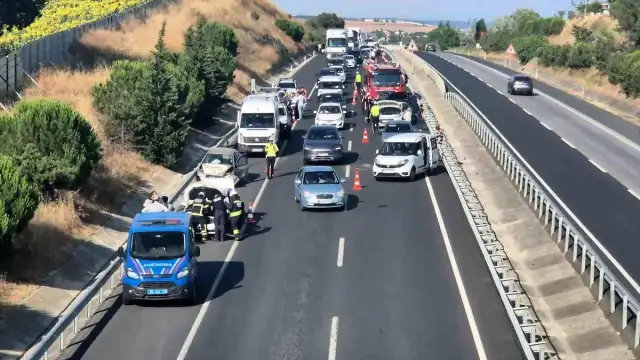 Tekirdağ-İstanbul Kara Yolunda 7 Aracın Karıştığı Zincirleme Kaza: 1 Yaralı
