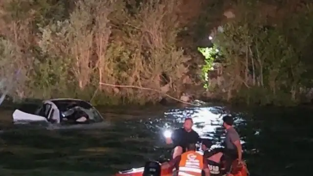 Tunceli'de Otomobilin Munzur Nehri'ne Yuvarlanması Sonucu 1 Kişi Hayatını Kaybetti