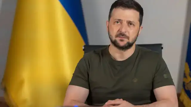 Ukrayna Devlet Başkanı Zelenski: "Rusya'da 3 petrol rafinerisine saldırdık"