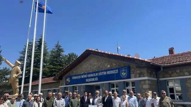 Ulusal Havacılık Endüstrisi Yüz'ü Etkinliklerinde Havacılık Öncüleri Anıldı