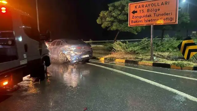 Zonguldak Alaplı-Akçakoca Yolunda Trafik Kazası: 5 Yaralı