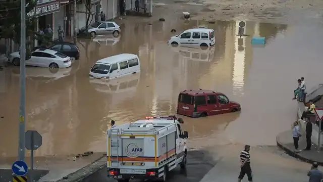 26 İl İçin Sarı ve Turuncu Kodlu Uyarı: Sel ve Su Baskınlarına Dikkat Edilmesi İstendi
