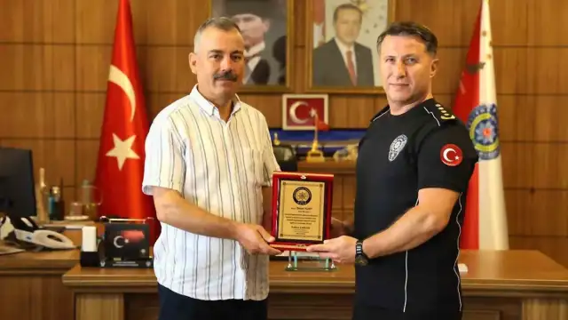 Bilecik'te Emekliye Ayrılan Polis Memuru Sezai Yurt'a Veda