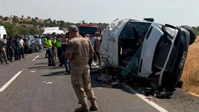 Diyarbakır'ın Lice İlçesinde Meydana Gelen Trafik Kazasında 7 Kişi Hayatını Kaybetti, 9 Kişi Yaralandı