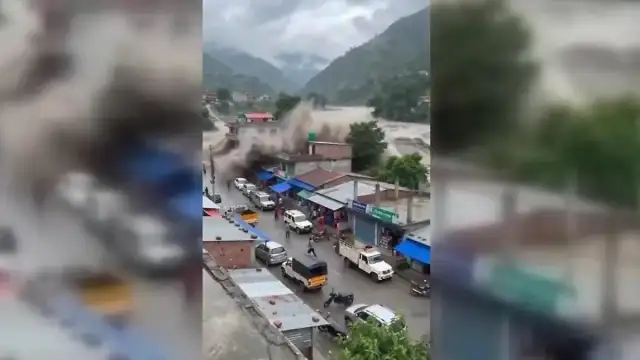 Nepal'deki Sel Felaketi Görüntülendi