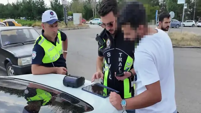 Uygulamadan Korsan Taksi Çağıran Taksiciye Ceza Kesildi