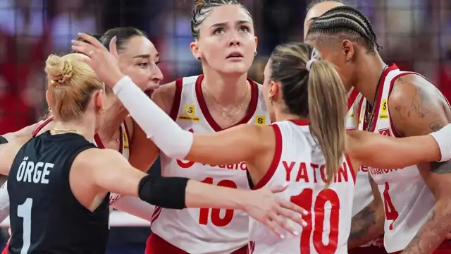 A Milli Kadın Voleybol Takımı, İtalya'yı 3-2 Yenerek Avrupa Şampiyonu Oldu