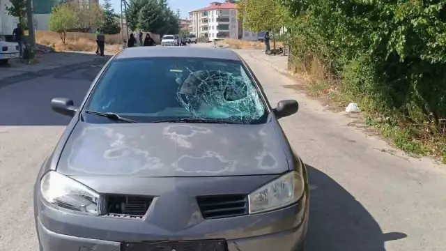Palu'da Bisikletli Çocuğa Motosiklet Çarptı: E.A. Elazığ'a Sevk Edildi