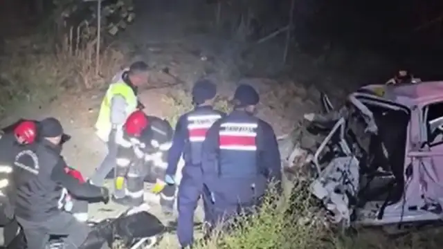 Çorum'da Trafik Kazası: 4 Kişi Hayatını Kaybetti, 1 Kişi Ağır Yaralandı