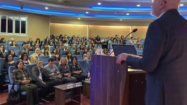 Eskişehir'de Normal Doğum ve Emzirme Haftası Etkinliği Düzenlendi