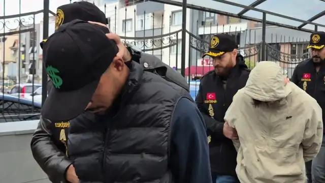 Eskişehir'de Tüfekli Kavgada 2 Kişi Yaralandı, 5 Şüpheli Gözaltına Alındı