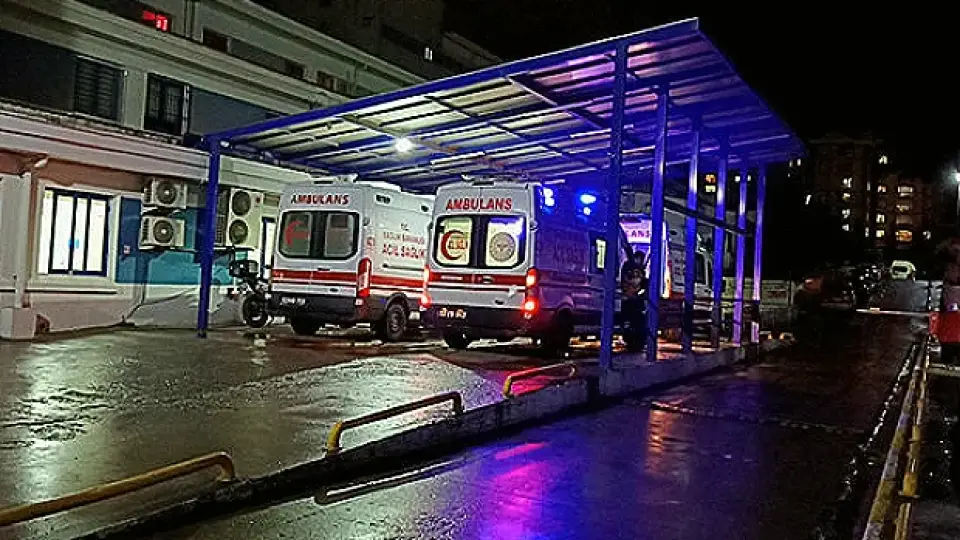 Fabrikada Gıda Zehirlenmesi: 21 İşçi Hastaneye Kaldırıldı