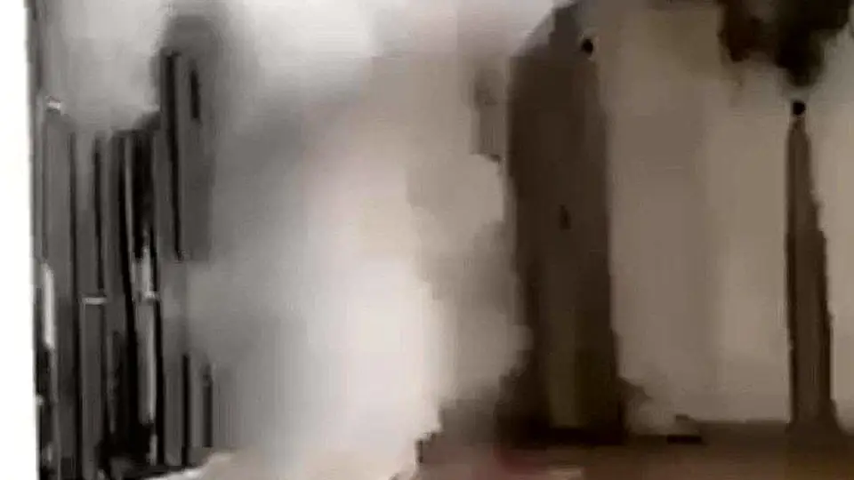 Kahramanmaraş'ta Çıkan Ev Yangınında Dumandan Etkilenen 3 Kişi Kurtarıldı