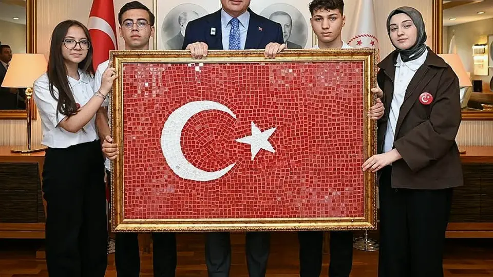 Kültür ve Turizm Bakanı Mehmet Nuri Ersoy, Genç Sanatçıları Ağırladı