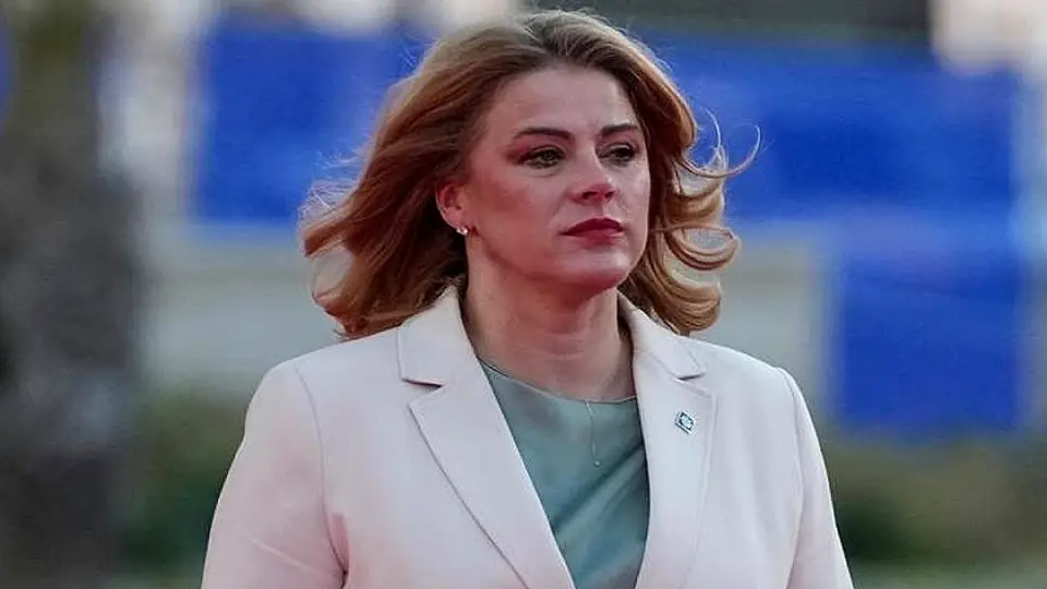 Letonya Başbakanı Evika Silina Görevinden İstifa Etti
