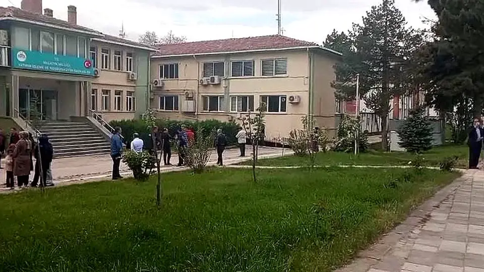 Malatya Valiliği'nden Deprem Sonrası Açıklama: 85 Kişi Başvurdu, Can Kaybı Yok