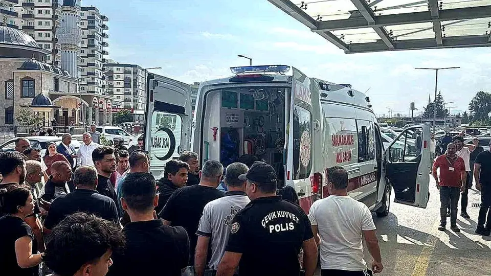 Mersin'de Silahlı Saldırı: 4 Kişi Hayatını Kaybetti, 8 Yaralı