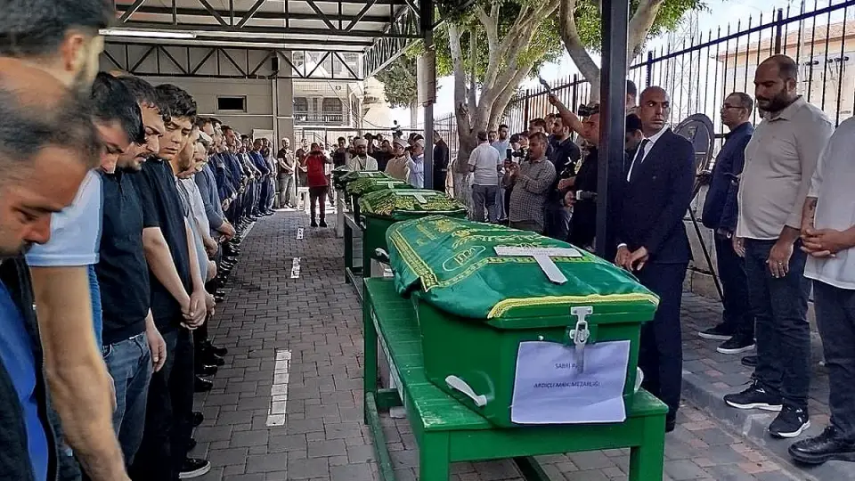 Mersin'deki Cinayet Zanlısı, Yakalanacağını Anlayınca İntihar Etti