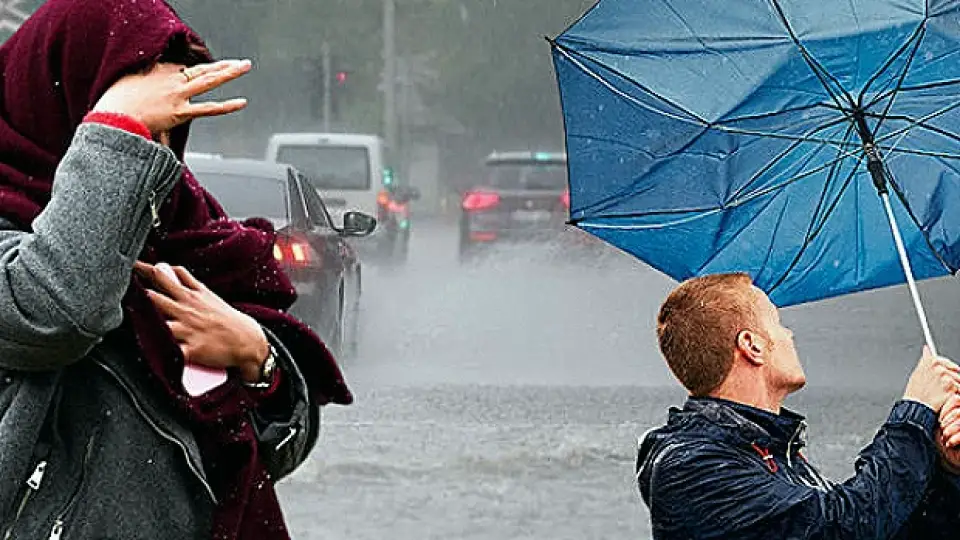 Meteoroloji'den Gök Gürültülü Sağanak ve Fırtına Uyarısı: Hava Sıcaklıkları Düşüyor