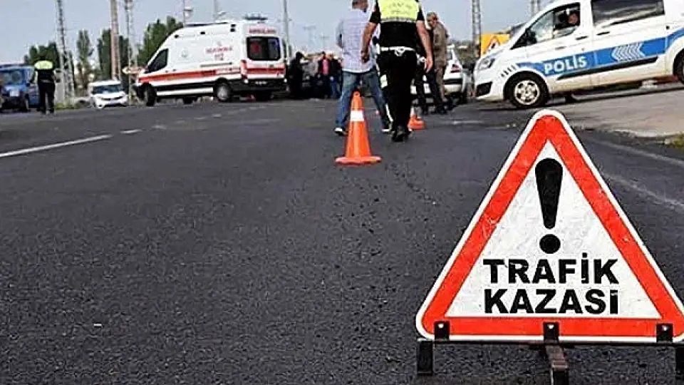 Muğla'da İki Motosiklet Çarpıştı: Sürücüler Hayatını Kaybetti, Yolcu Ağır Yaralandı