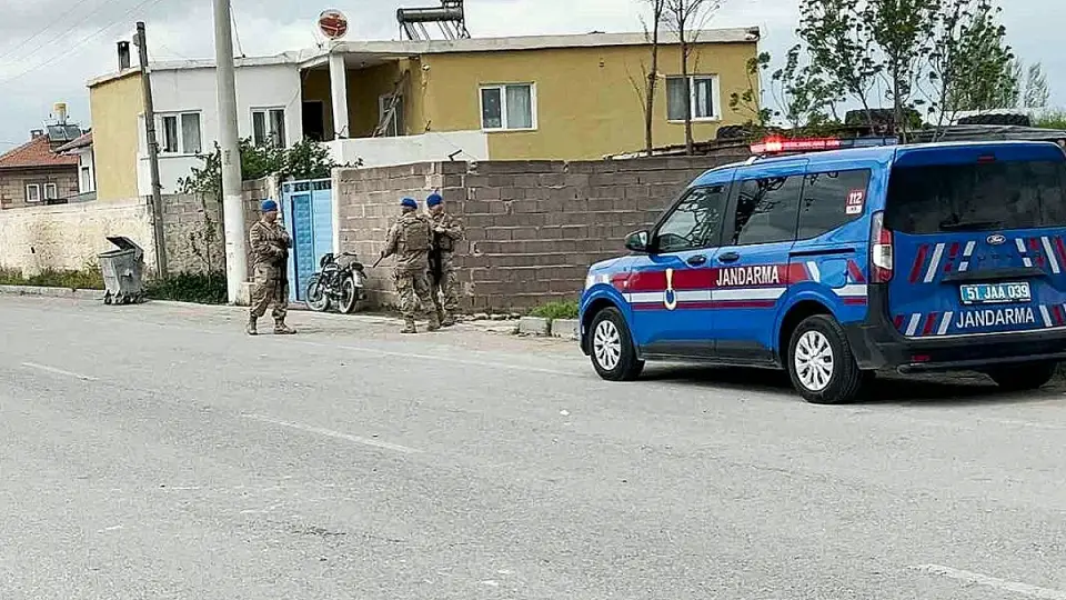 Niğde'de Husumetli Ailelerin Silahlı Kavgasında 1 Kişi Hayatını Kaybetti