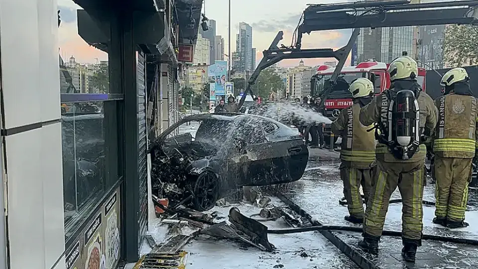 Şişli'de İş Yerinde Yangın: 2 Yaralı
