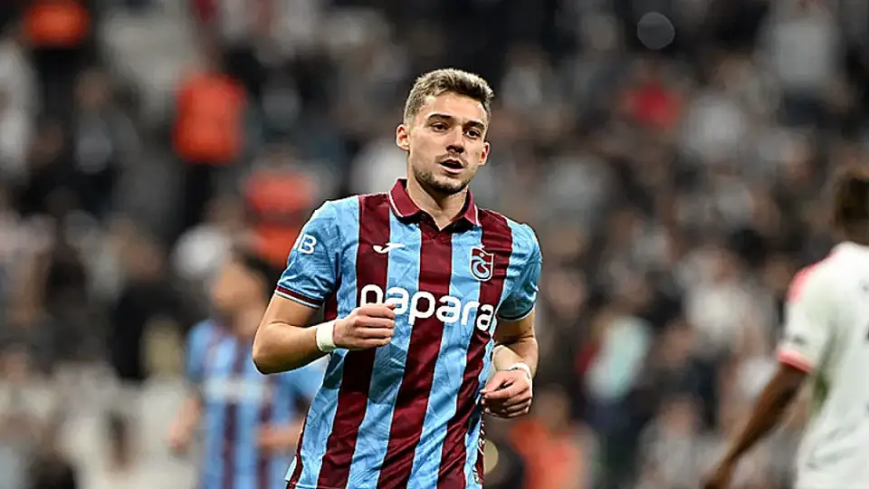 Trabzonspor, Ernest Muçi'nin Transferini KAP'a Bildirdi