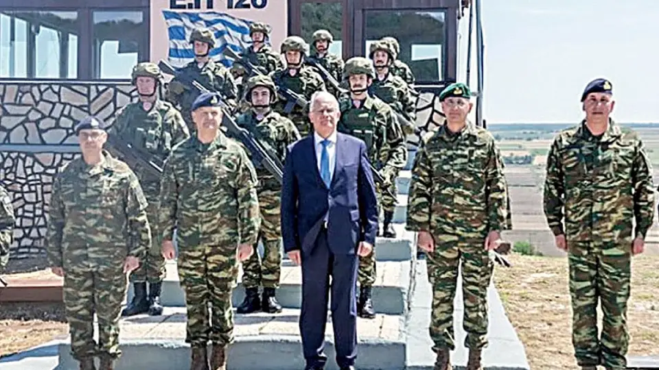 Yunanistan Cumhurbaşkanı Tasulas Sınır Karakolunda Geceledi: 'Provokasyonlar Geçemez'