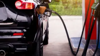 23 Nisan Akaryakıt Fiyatları Güncellendi: Motorinde İndirim, Benzinde Değişiklik Yok