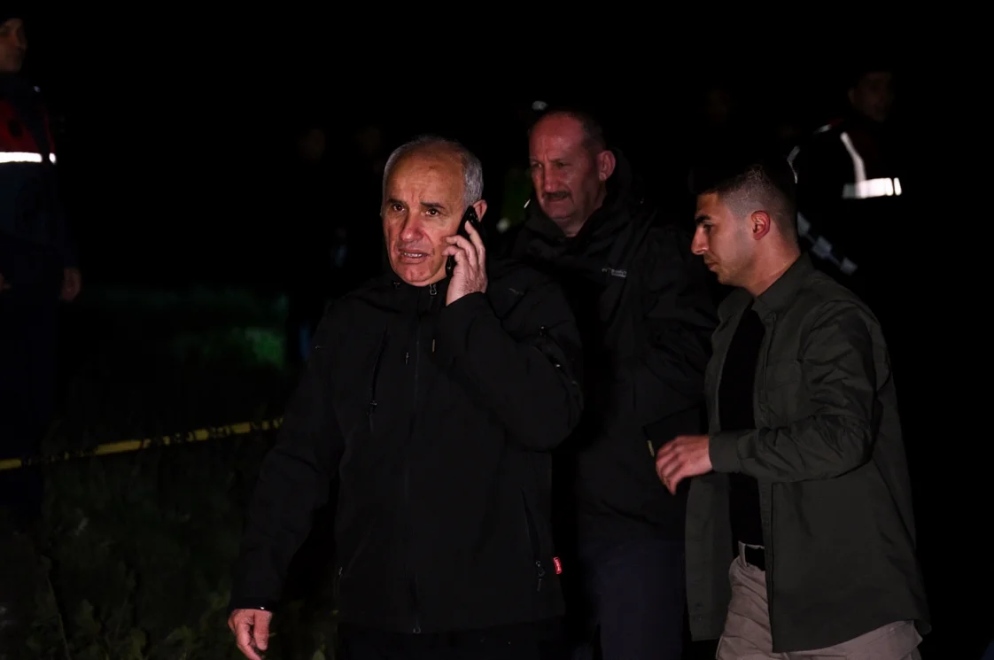 Ankara'da Eğitim Uçuşu Sırasında Helikopter Kazası: 5 Personel Hastaneye Kaldırıldı