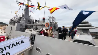 Bodrum'da Askeri Gemi Çocuklara Açıldı