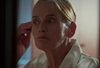 Usta Oyuncu Nur Sürer Kaç Yaşında?