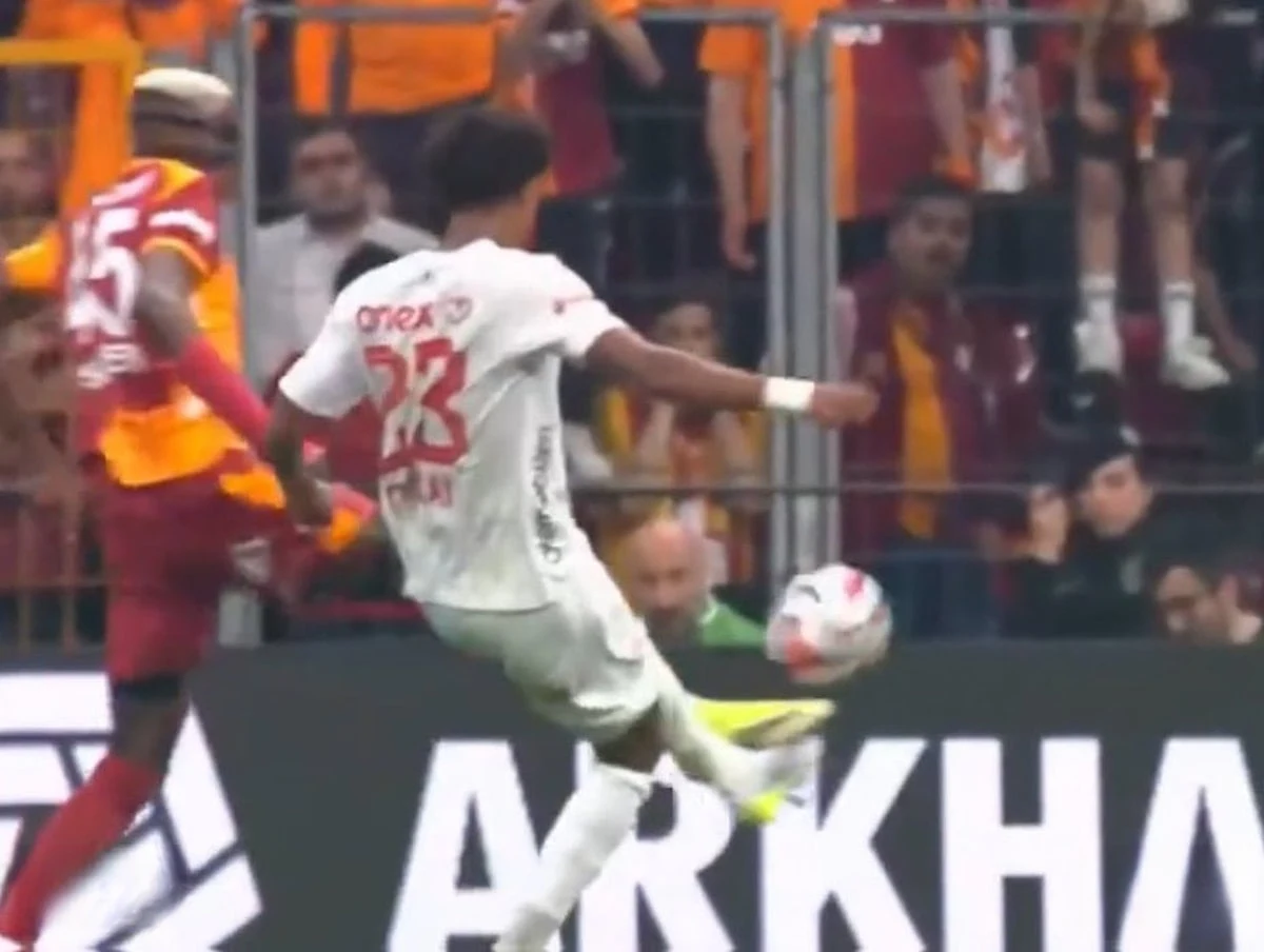 Galatasaray'ın Penaltı Kararı Tartışma Yarattı