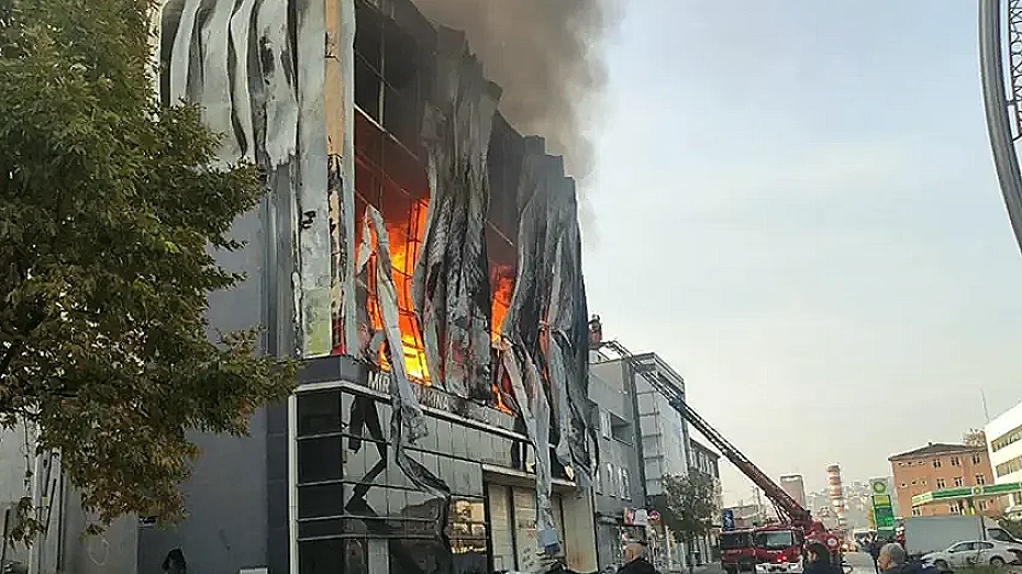 7 Kişinin Hayatını Kaybettiği Fabrika Yangını Davasında 3 Tahliye