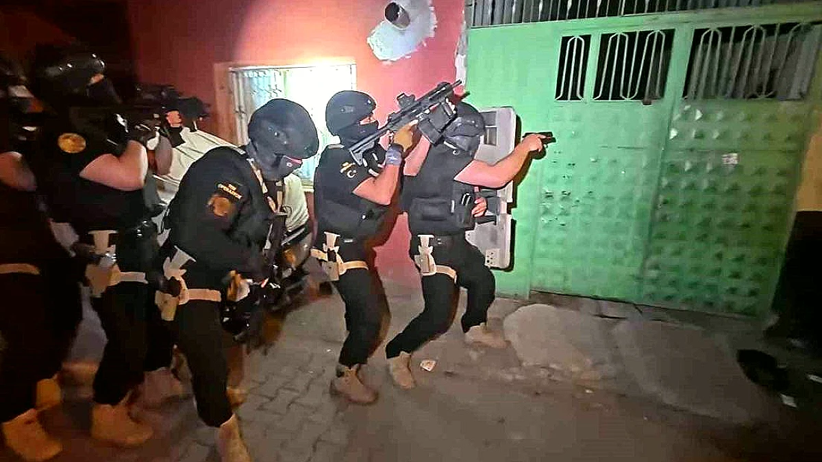 Adana'da DEAŞ'ın 'uyuyan hücresi'ne operasyon: 16 şüpheli yakalandı