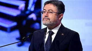 Bakan Yumaklı: Yapay Et Türkiye'ye Giremez