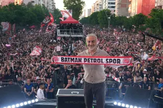 Batman Petrolspor'un Şampiyonluk Kutlamalarına Ünlü İsimler Akın Etti