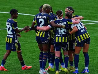 Fenerbahçe ArsaVev, Kadın Futbol Süper Ligi'nde Şampiyon Oldu