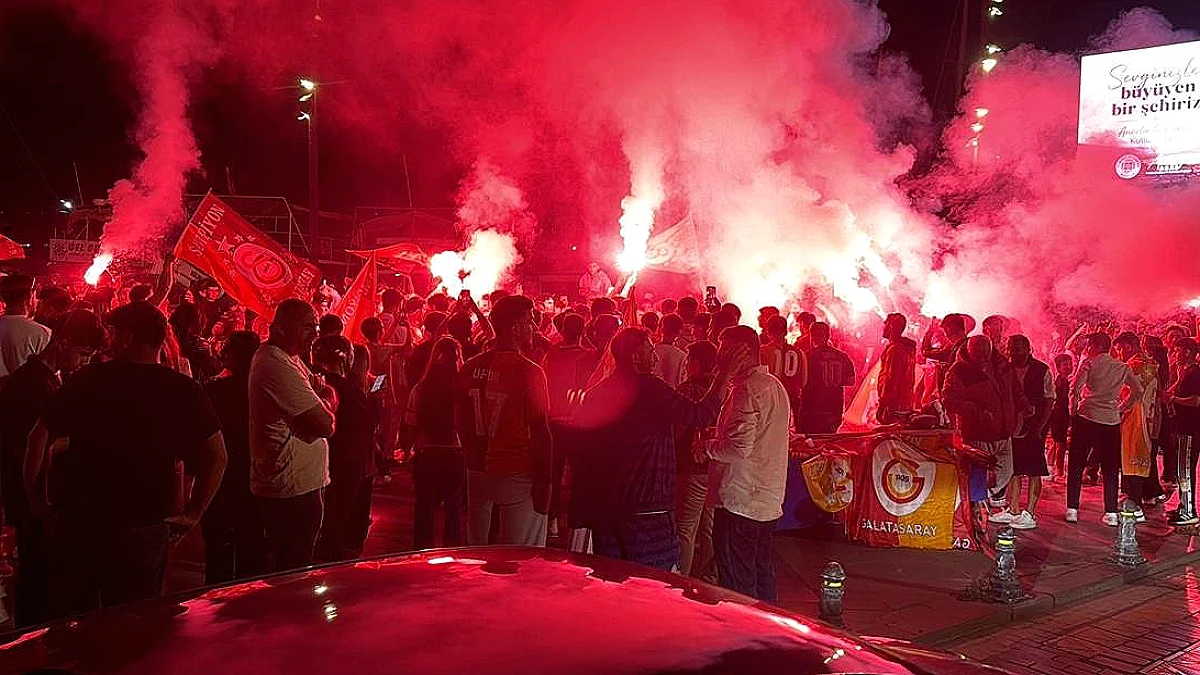 Galatasaray'ın Şampiyonluk Kutlamaları Bodrum'da Coşkuyla Devam Etti