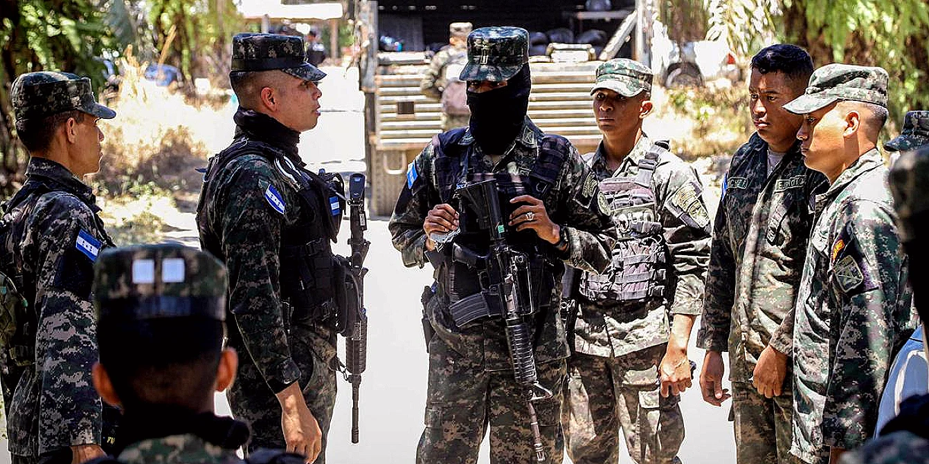 Honduras'ta Kanlı Gün: 25 Kişi Hayatını Kaybetti, 6 Polis Şehit Düştü